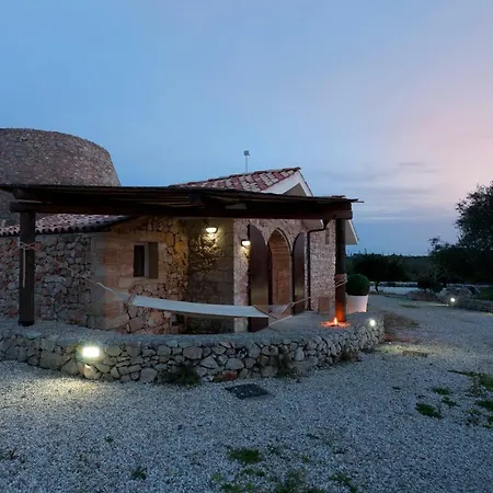 Bilocale Trullo Borgo Apartment